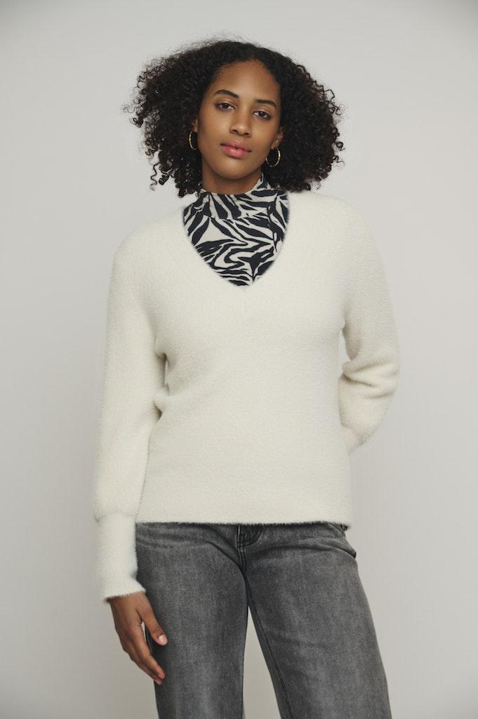 Rino & Pelle Female Sweaters Kaiya.5002411 V-neck Sweater