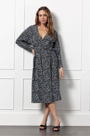 Studio Anneloes Studio Anneloes angie leaves dress 12663 Jurk 9011 black/off white