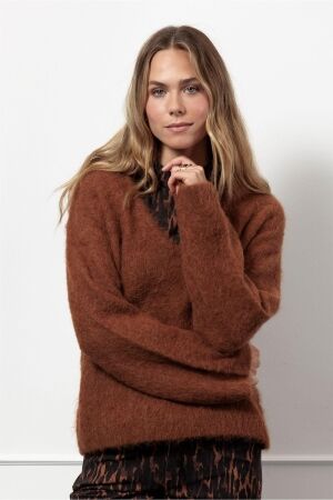 Studio Anneloes Studio Anneloes liana vneck pullover 13307 Trui 1300 caramel