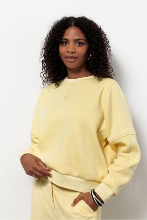 Studio Anneloes Studio Anneloes pleuni studio sweater 13460 Sweater 2100 butter yellow